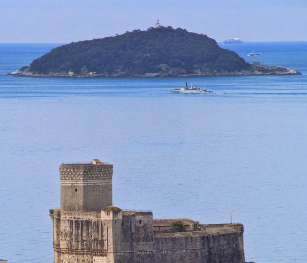 Casa A Lerici Nell'Antico Borgo Villa Exterior photo